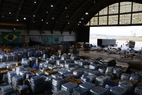 Rovena Rosa/Agência Brasil São Paulo (SP), 24/05/2024 - Doações para o Rio Grande do Sul armazenadas no hangar da Base Aérea de São Paulo. Foto: Rovena Rosa/Agência Brasil