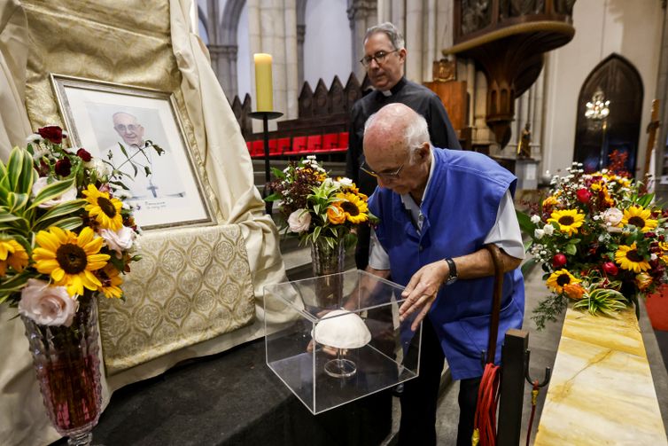 Paulo Pinto/Agência Brasil SSão Paulo (SP), 21/04/2025 - Padre Júlio Lancellotti, participa da missa em em homenagem ao Papa Francisco, na Catedral da Sé.
Foto: Paulo Pinto/Agência Brasil