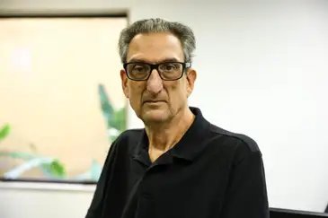 Tomaz Silva/Agência Brasil Rio de Janeiro (RJ), 30/04/2025 – O pesquisador Alfredo Tiomno Tolmasquim, no Museu de Astronomia e Ciências Afins (MAST), em São Cristóvão, na zona norte do Rio de Janeiro. Foto: Tomaz Silva/Agência Brasil