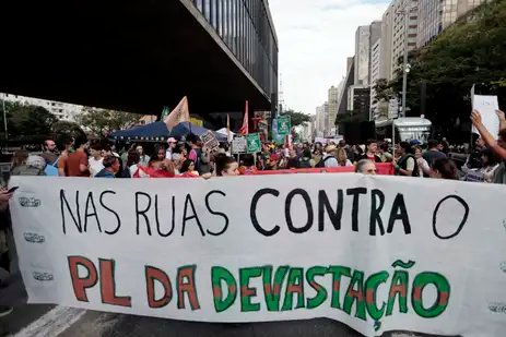 Paulo Pinto/Agência Brasil São Paulo (SP), 07/06/2025. Ato do Greenpeace no MASP contra o PL 2159. Foto: Paulo Pinto/Agência Brasil