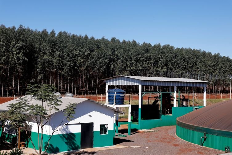 Toledo (PR), 18/07/2025 - Central de Bioenergia de Toledo. Sistema de Biodigestão composto por biodigestores, grupo motogerador e lagoa de digestão e tratamento. Foto: Tânia Rêgo/Agência Brasil