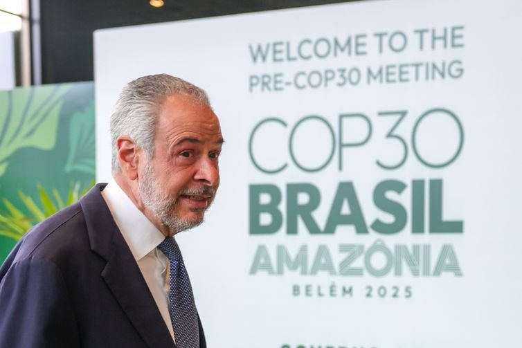 Brasília (DF) 13/10/2025 - O presidente da COP30, embaixador André Corrêa do Lago,  participa da abertura da Pré-COP30. Foto: Fabio Rodrigues-Pozzebom/Agência Brasil