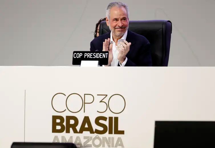 Belém (PA), 10/11/2025 - O presidente da COP30, embaixador André Corrêa do Lago, fala durante a cerimônia de abertura da 30a. Conferência das Partes da Convenção-Quaadro das Nações Unidas sobre a Mudança do Clima, na COP30. Foto: Bruno Peres/Agência Brasil
