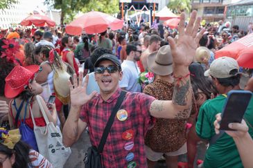 Joédson Alves/Agência Brasil Brasília (DF), 14/02/2026 - Carnaval de rua Bloco Aparelhinho no setor bancário sul, Iago Roberto.
Foto: Joédson Alves/Agência Brasil