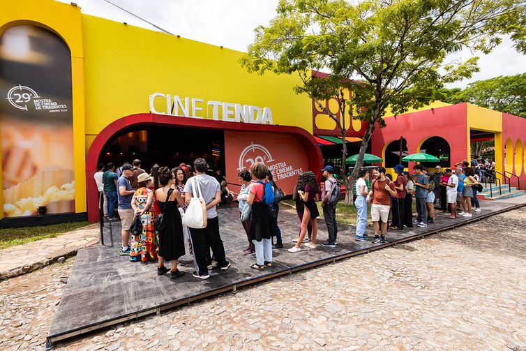 Divulgação/Universo 01/02/2026 - Mostra de Cinema de Tiradentes encerra 29ª edição com vitória de “Anistia 79” no júri oficial e popular. Foto: Divulgação/Universo