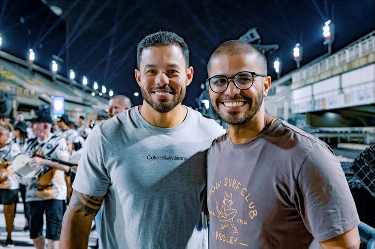 Cintia Mello/Divulgação Rio de Janeiro (RJ), 12/02/2026 – Carnavalescos da Botfogo Samb Clube Raphael Torres e Alexandre Rangel - As escolas novinhas da Série Ouro do Rio.
Foto: Cintia Mello/Divulgação