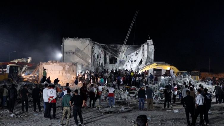 Frame/Reuters - Proibido reprodução 01/03/2026 - Dezenas mortos em ataque israelense à escola do Irã, segundo relatos da mídia estatal. Foto: Frame/Reuters - Proibido Reprodução