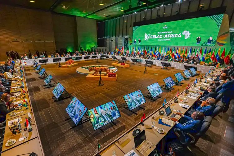 Ricardo Stuckert 21.03.2026 - Presidente da República, Luiz Inácio Lula da Silva, durante reunião de Chefes de Estado CELAC-África, no Centro de Convenções Ágora. Bogotá - Colômbia.
Foto: Ricardo Stuckert / PR