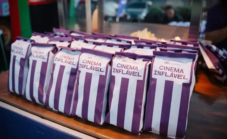 Rio de Janeiro (RJ), 25/03/2026 –  CINEMA INFLÁVEL CHEGA A TANGUÁ E REFORÇA ACESSO À CULTURA EM REGIÕES SEM SALAS DE EXIBIÇÃO.
Foto: CINEMA INFLÁVEL/DIVULGAÇÃO