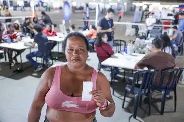 Brasília (DF), 27/04/2026 - Elisangela Bispo dos Santos, no lançamento da ação Registre-se Pop Rua, mutirão do Conselho Nacional de Justiça (CNJ) de atendimento à população em situação de rua, promovido pela Justiça Federal do Distrito Federal.
Foto: Joédson Alves/Agência Brasil