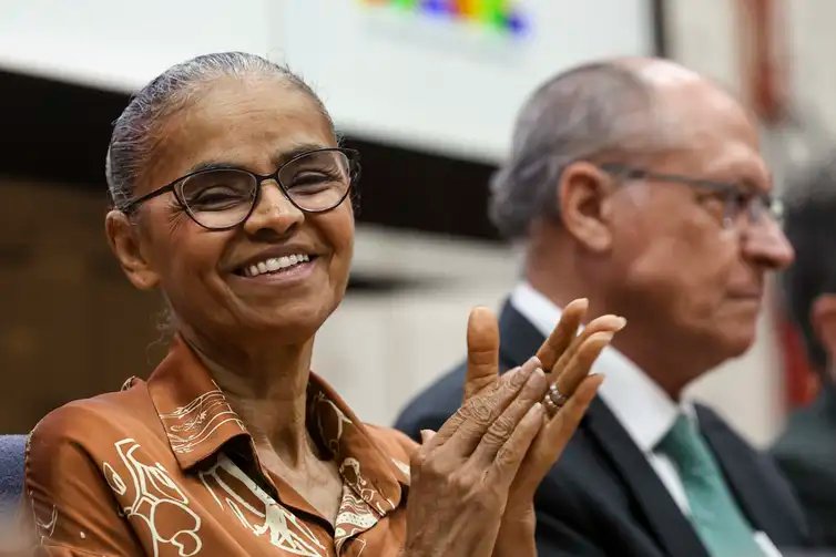 Brasília (DF), 01/04/2026 - A ministra do Meio Ambiente e Mudança do Clima, Marina Silva, e o vice-presidente da República, Geraldo Alckmin, participam do lançamento do Plano Nacional de Desenvolvimento da Bioeconomia (PNDBio), que marca uma virada na estratégia de desenvolvimento do país ao posicionar a biodiversidade como ativo econômico. Foto: Marcelo Camargo/Agência Brasil