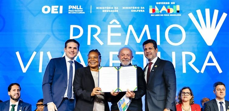 23.04.2026 – Presidente da República, Luiz Inácio Lula da Silva, durante Solenidade de entrega do Prêmio Vivaleitura, noCentro Internacional de Convenções do Brasil (CICB), Brasília/DF.

 Foto: Ricardo Stuckert / PR