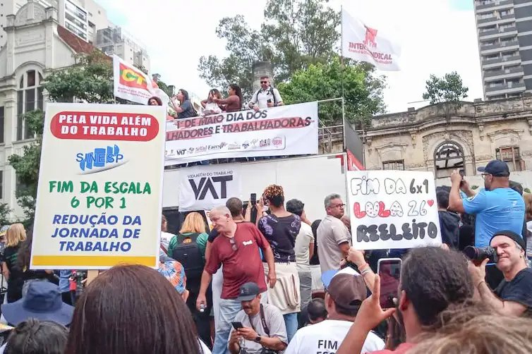São Paulo (SP), 01/05/2026 - Ato contra a escala 6x1.
Foto: Letycia Treitero Kawada/Agência Brasil