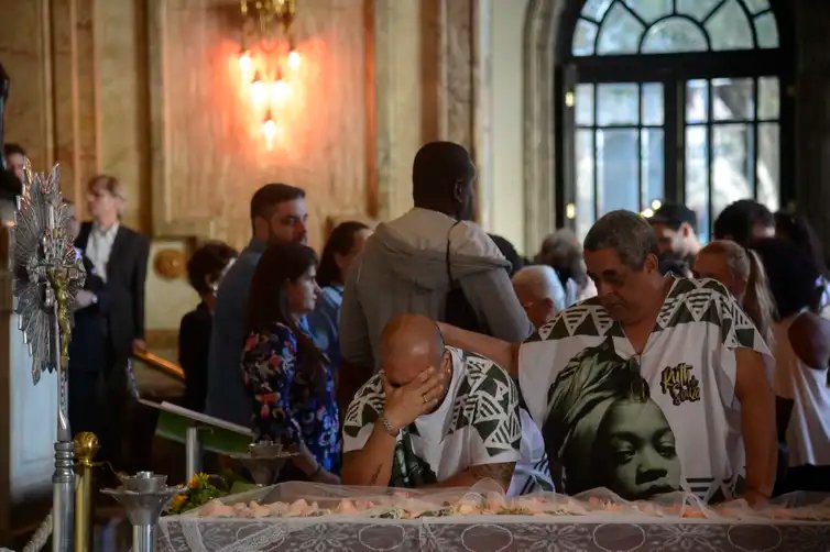 Velório do corpo da atriz Ruth de Souza no Theatro Municipal do Rio de Janeiro.