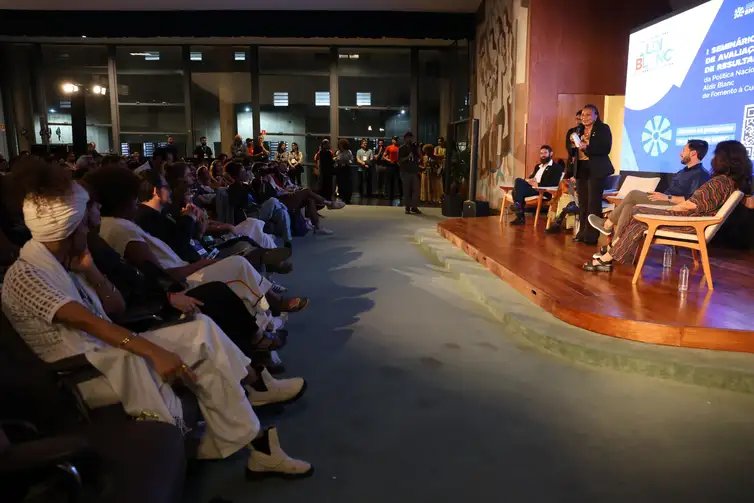 Rovena Rosa/Agência Brasil Rio de Janeiro (RJ) - 30/06/2026 - A ministra da Cultura, Margareth Menezes, lança a segunda edição do Rouanet nas Favelas durante I Seminário de Avaliação dos Resultados da Política Nacional Aldir Blanc de Fomento à Cultura, no Palácio Gustavo Capanema. Foto: Rovena Rosa/Agência Brasil