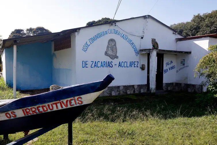 Maricá (RJ), 30/06/2026 - Sede da Associação Comunitária de Cultura e Lazer dos Pescadores de Zacarias (ACCLAPEZ). Comunidade Pesqueira de Zacarias, tradicional colônia de pescadores artesanais. Foto: Tânia Rêgo/Agência Brasil