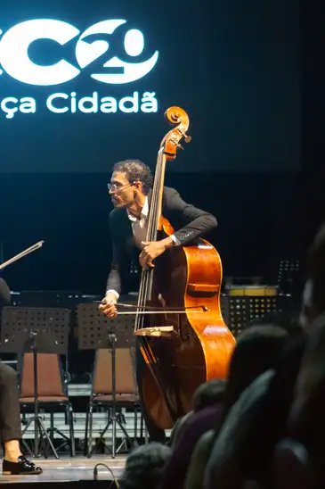 ORQUESTRA CRIANCA CIDADA Recife - 26/07/2026 - Da periferia para o mundo, músicos celebram 20 anos de projeto social. ( Antonino Tertuliano é integrante de orquestra na Alemanha) Foto: Victoria Brito