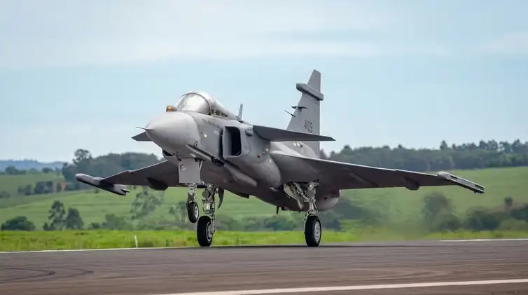 09/10/2026 - Primeiro Gripen E produzido no Brasil faz voo inaugural no interior de SP — Foto: Divulgação/Embraer