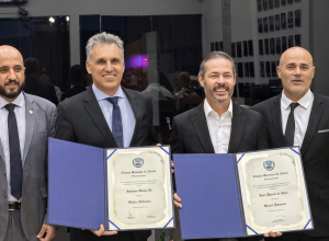 O presidente da Câmara de Jarinu, Rogério Sapão, Guilherme Campos, Saulo Pedroso e o vereador João Lorencini - Foto: Divulgação/CMJ