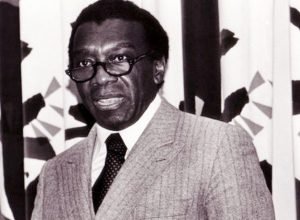1777818724_milton_santos_100_anos_geografo_negro_teorizou_sobre_desigualdades03.jpg