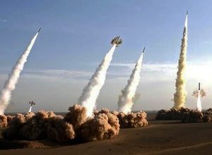 Mísseis lançados pelo Iran para contra atacar bombardeios de Israel - Foto: Irna