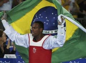 2016-08-21t004934z_1790960494_rioec8l02akjr_rtrmadp_3_olympics-rio-taekwondo-m-heavy.jpg