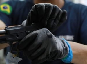 2019-01-15t214906z_2105598225_rc13152069b0_rtrmadp_3_brazil-guns.jpg
