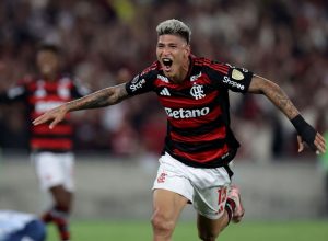 2025-10-23t022225z_1345161704_up1elan06lbfm_rtrmadp_3_soccer-libertadores-fla-rac.jpg