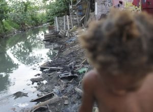 910224-moradores_complexo20da20mare_51001.jpg