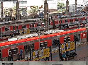 Com a privatização o passageiro terá que fazer baldeação mudando de plataforma na Luz - Foto: Reprodução/CPTM