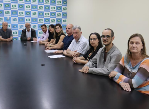 Reunião de transição é marcada por ausência da equipe do prefeito eleito - Foto: Divulgação/PMCLP