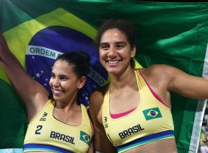 ana_patricia_e_duda_volei_de_praia_paris_2024.jpg
