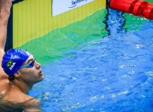 arthur_xavier_ouro_world_series_barcelona_2026_natacao_paral.jpg