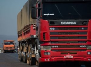 caminhoes_transporte_de_cargas010720143046.jpg