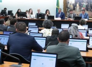 ccj_maioridade_penal.jpg