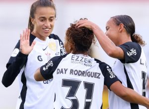 corinthians_marca_11_vezes_e_bate_always_ready.jpg