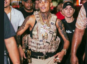 policia_prende_cantor_mc_poze_do_rodo.jpg