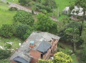 tornado_na_serra_do_rs_foi_o_2_em_15_dias_e_causou_ventos_de_100_km.h01.jpg